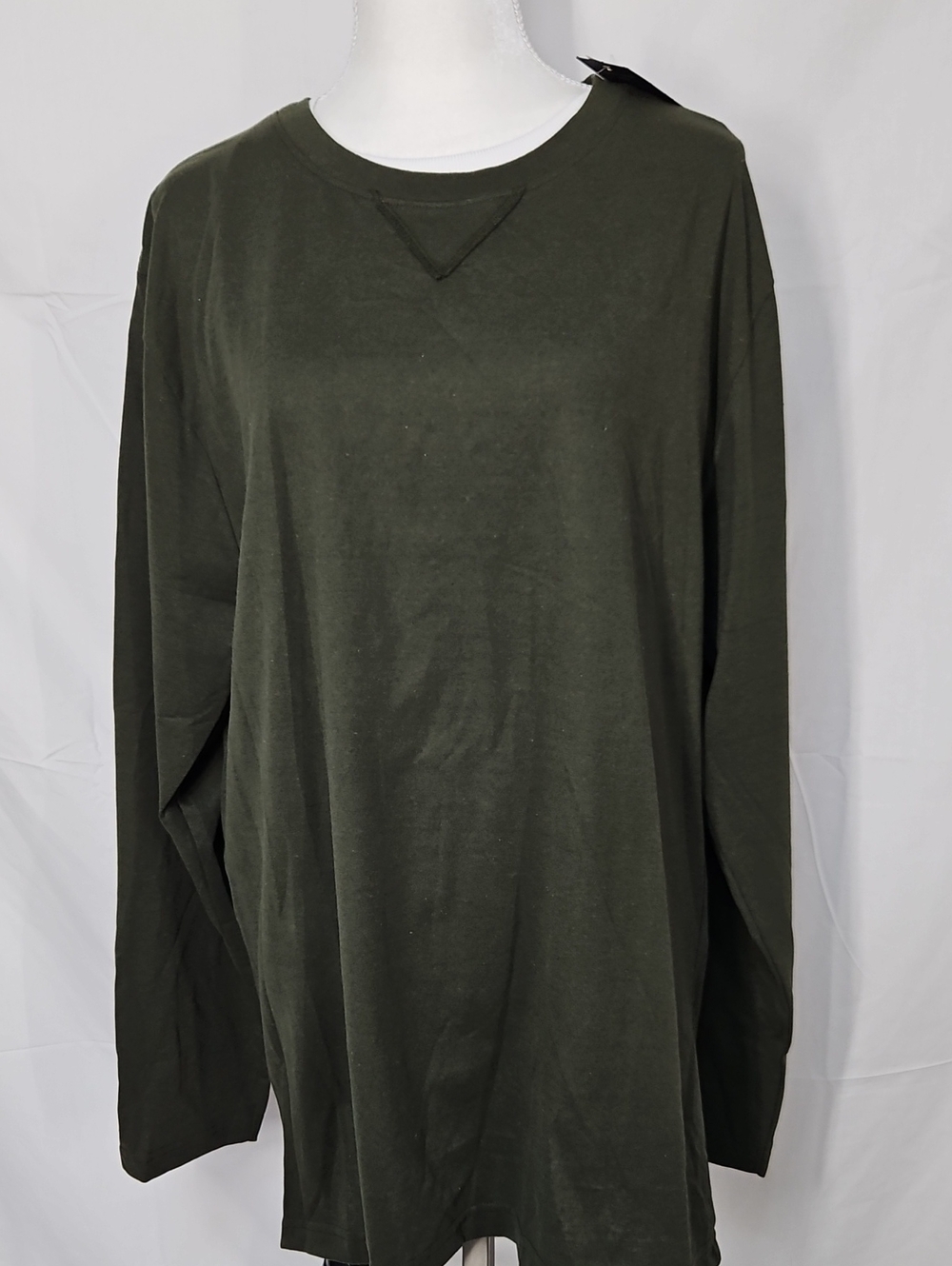 Relaxed Long Sleeve Crewneck Tee in Olive